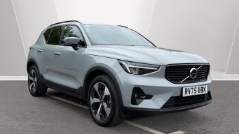 Volvo XC40 2.0 B4P Plus Dark 5dr Auto Petrol Estate